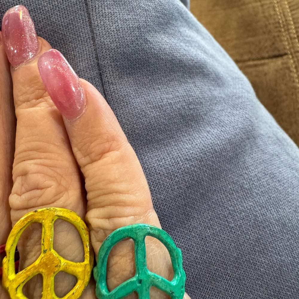 Colorful Peace Sign Rings - Blue, Red, Yellow, Green - Picture 3 of 3